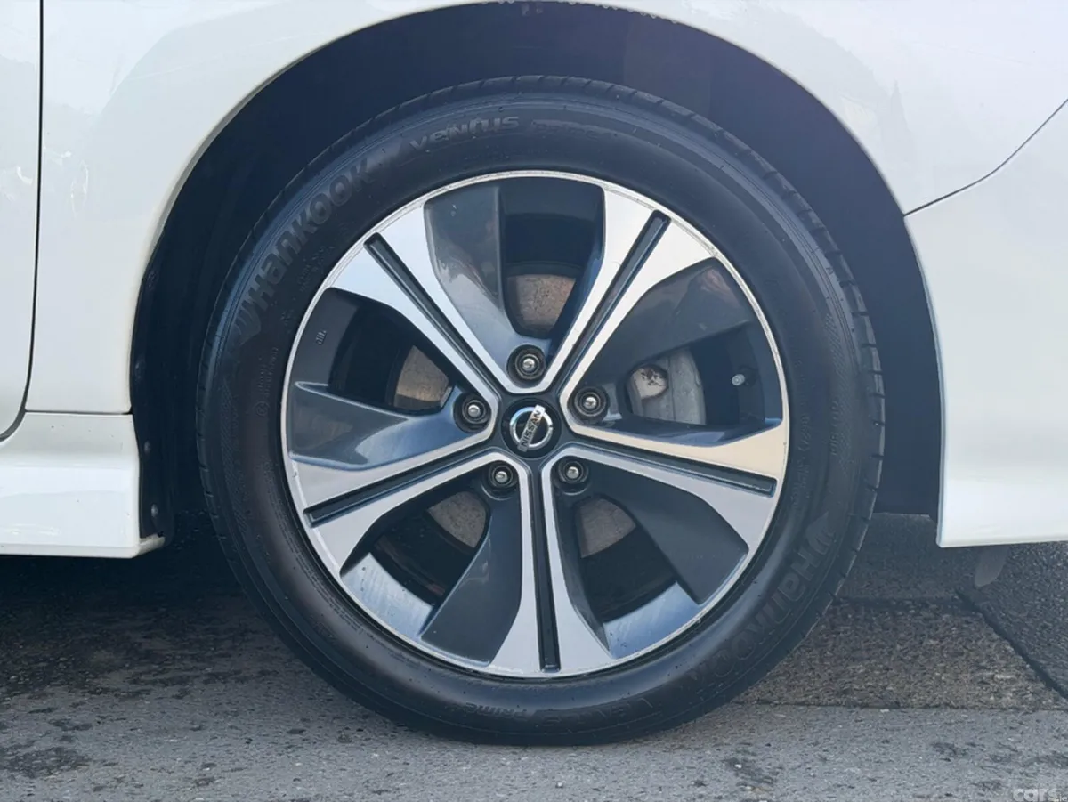 Nissan Leaf Hatchback, Electric, 2019, White