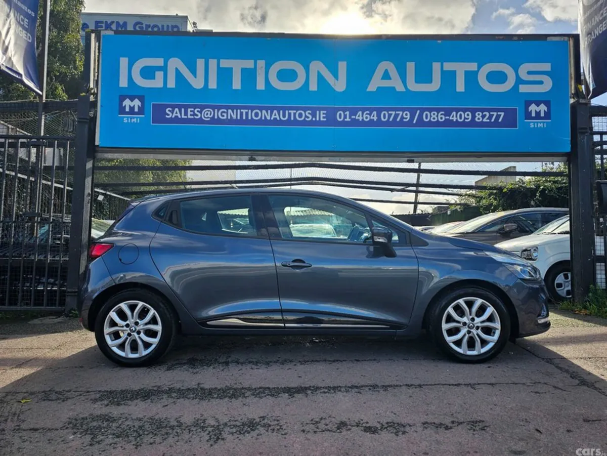 Renault Clio Hatchback, Petrol, 2017, Grey