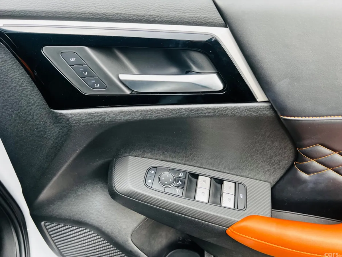 Mitsubishi Outlander SUV, Petrol Plug-in Hybrid, 2022, White