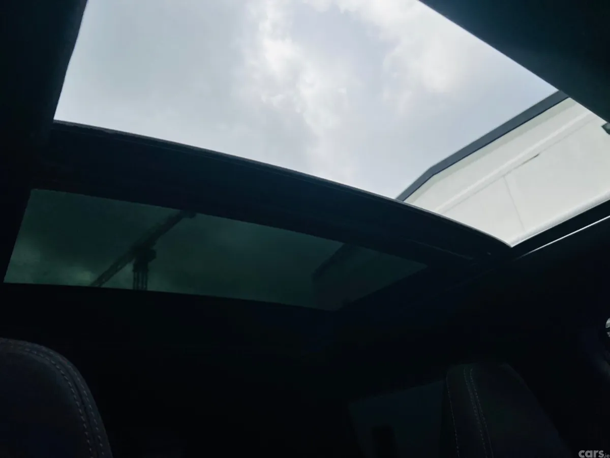 Mitsubishi Outlander SUV, Petrol Plug-in Hybrid, 2022, White