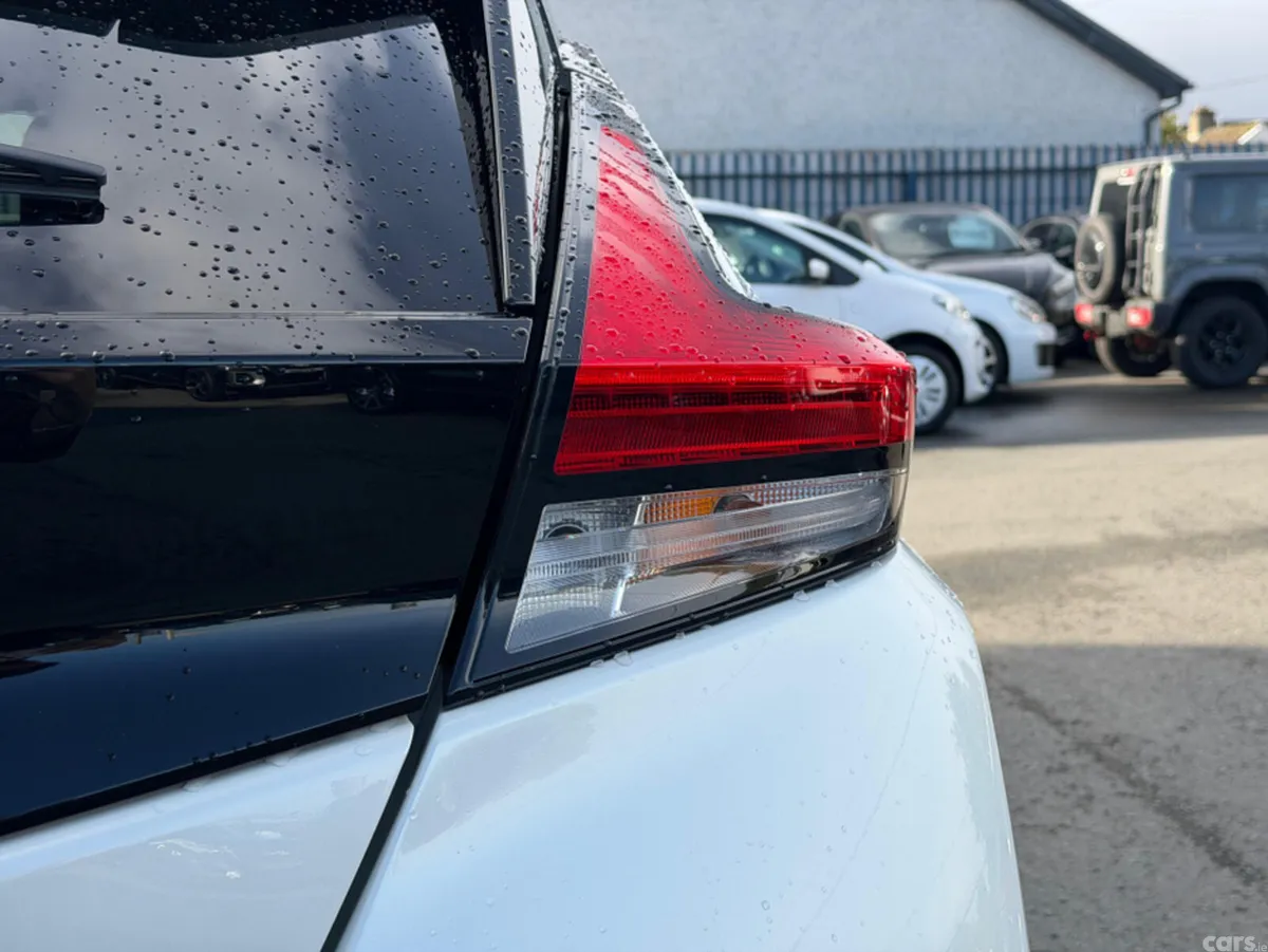 Nissan Leaf Hatchback, Electric, 2019, White