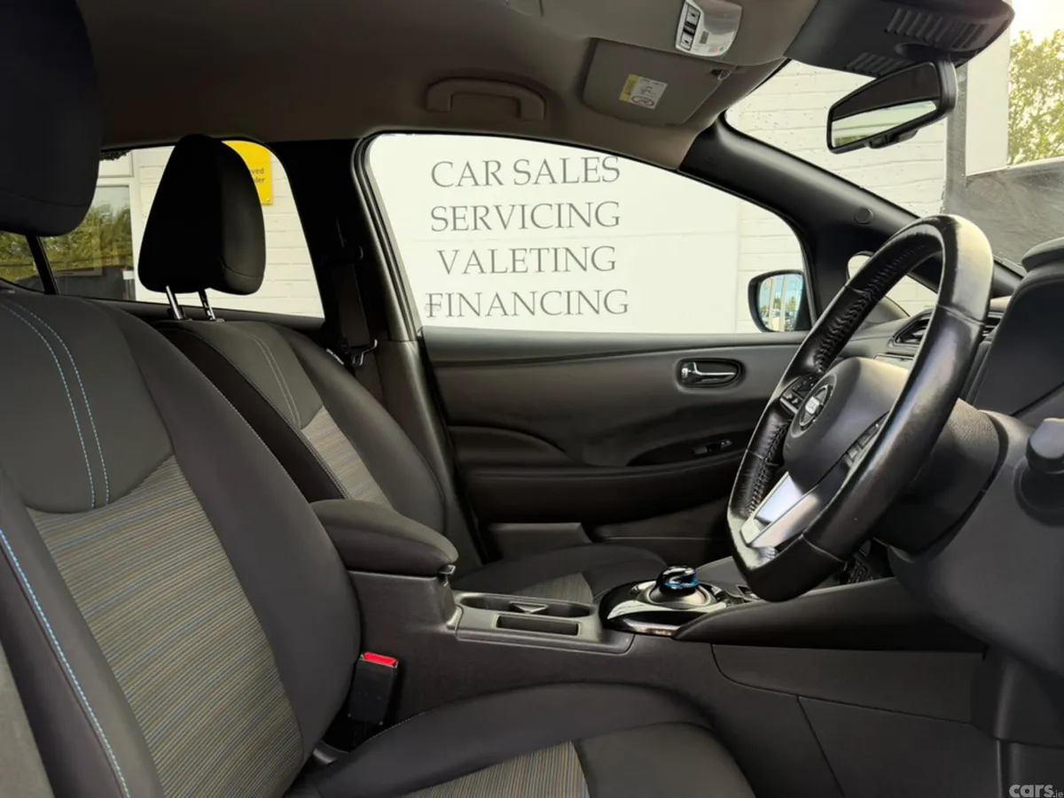 Nissan Leaf Hatchback, Electric, 2019, White
