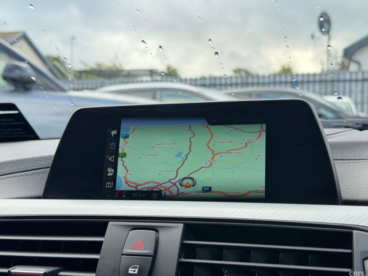 BMW 3-Series Saloon, Petrol Plug-in Hybrid, 2018, Black