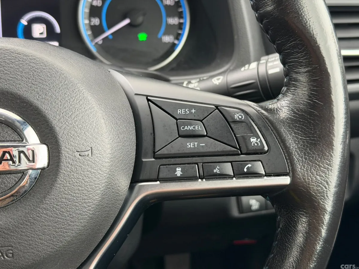 Nissan Leaf Hatchback, Electric, 2019, White