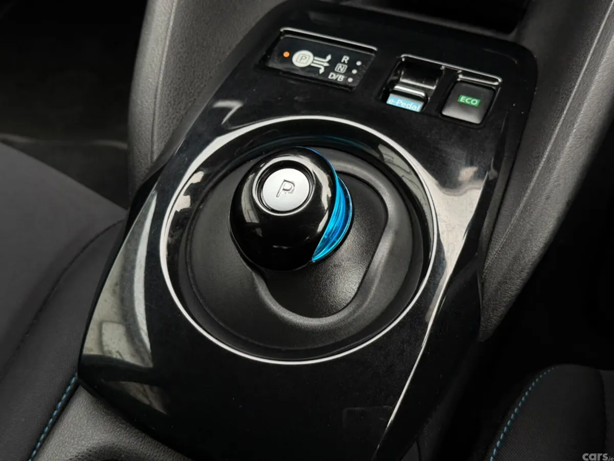 Nissan Leaf Hatchback, Electric, 2019, White