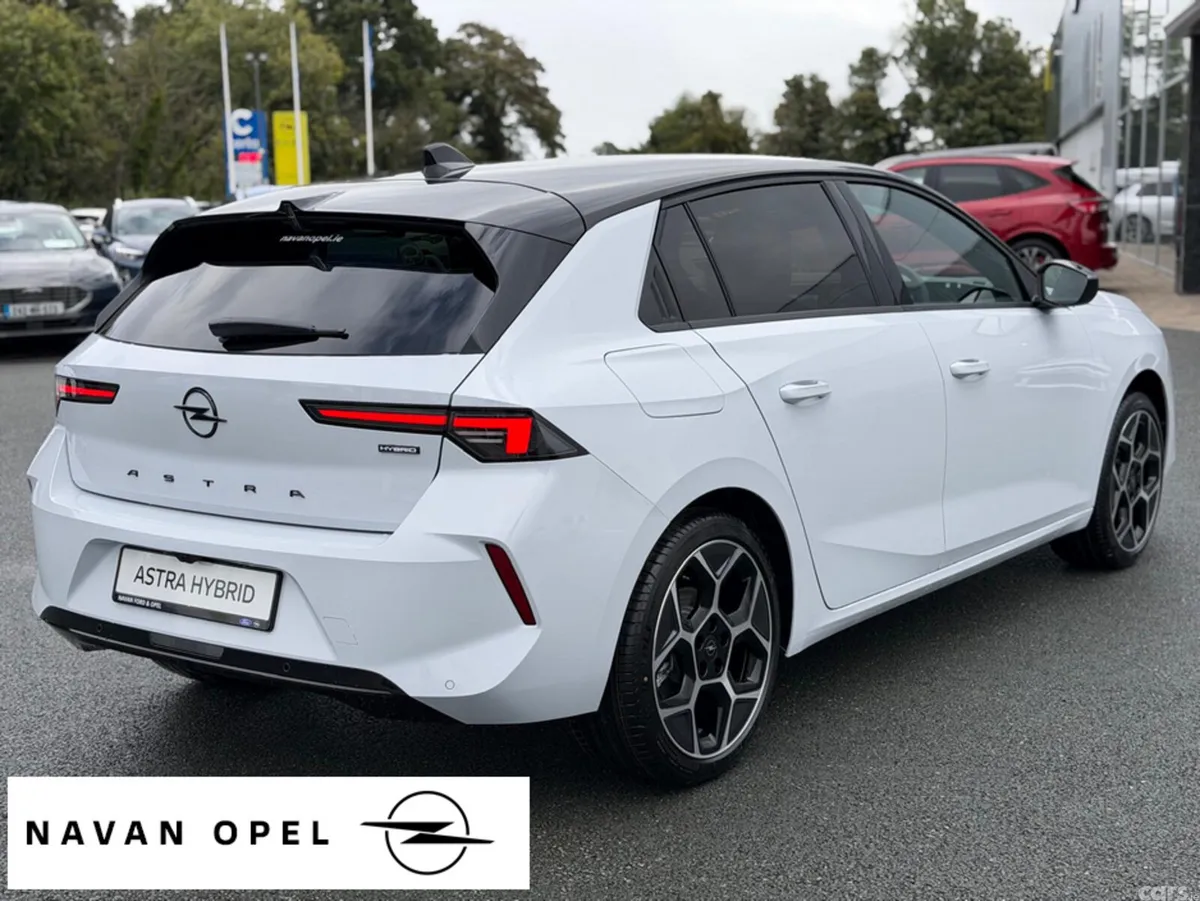Opel Astra Hatchback, Petrol Hybrid, 2027, White