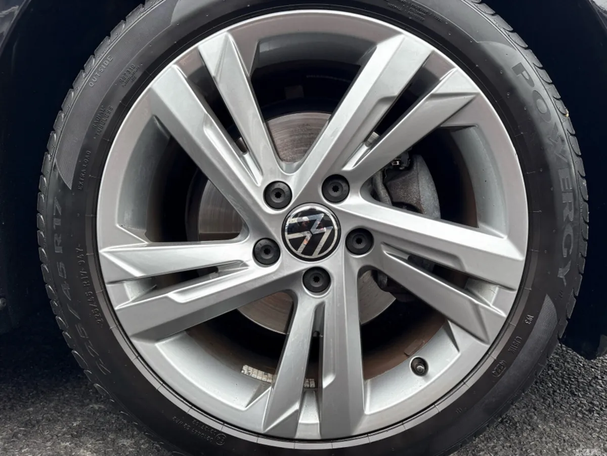 Volkswagen Golf Estate, Petrol, 2023, Black