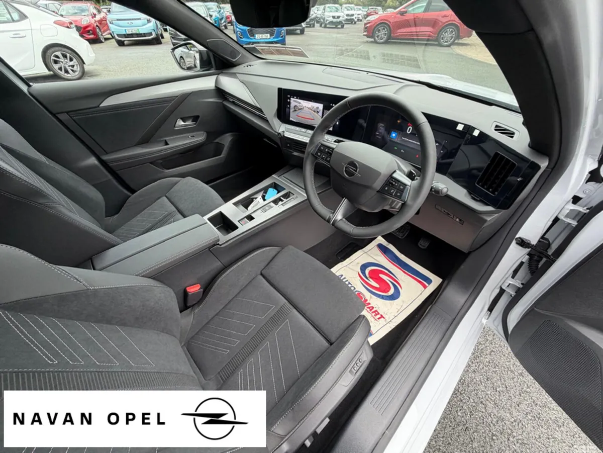 Opel Astra Hatchback, Petrol Hybrid, 2027, White