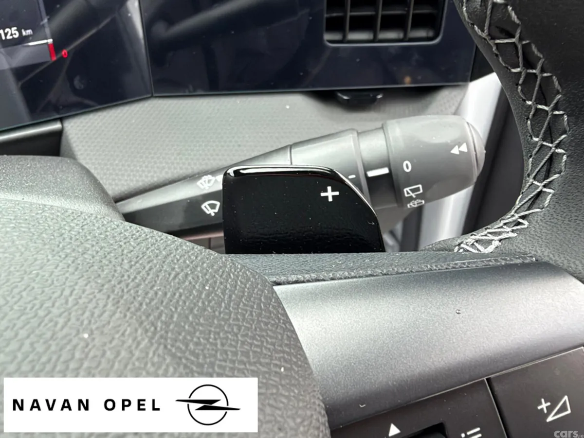 Opel Astra Hatchback, Petrol Hybrid, 2027, White