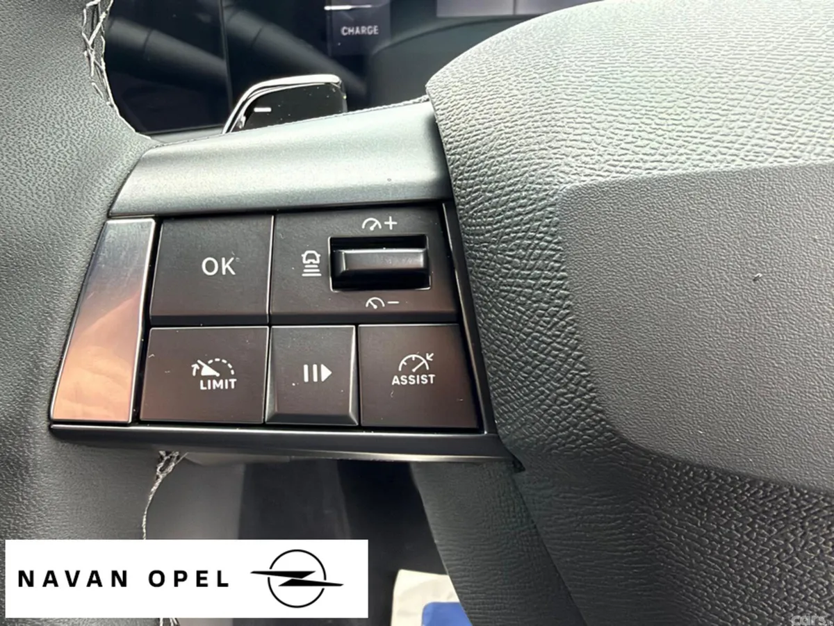 Opel Astra Hatchback, Petrol Hybrid, 2027, White