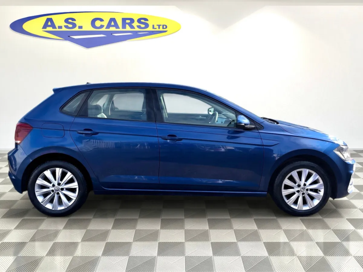 Volkswagen Polo Hatchback, Petrol, 2018, Blue