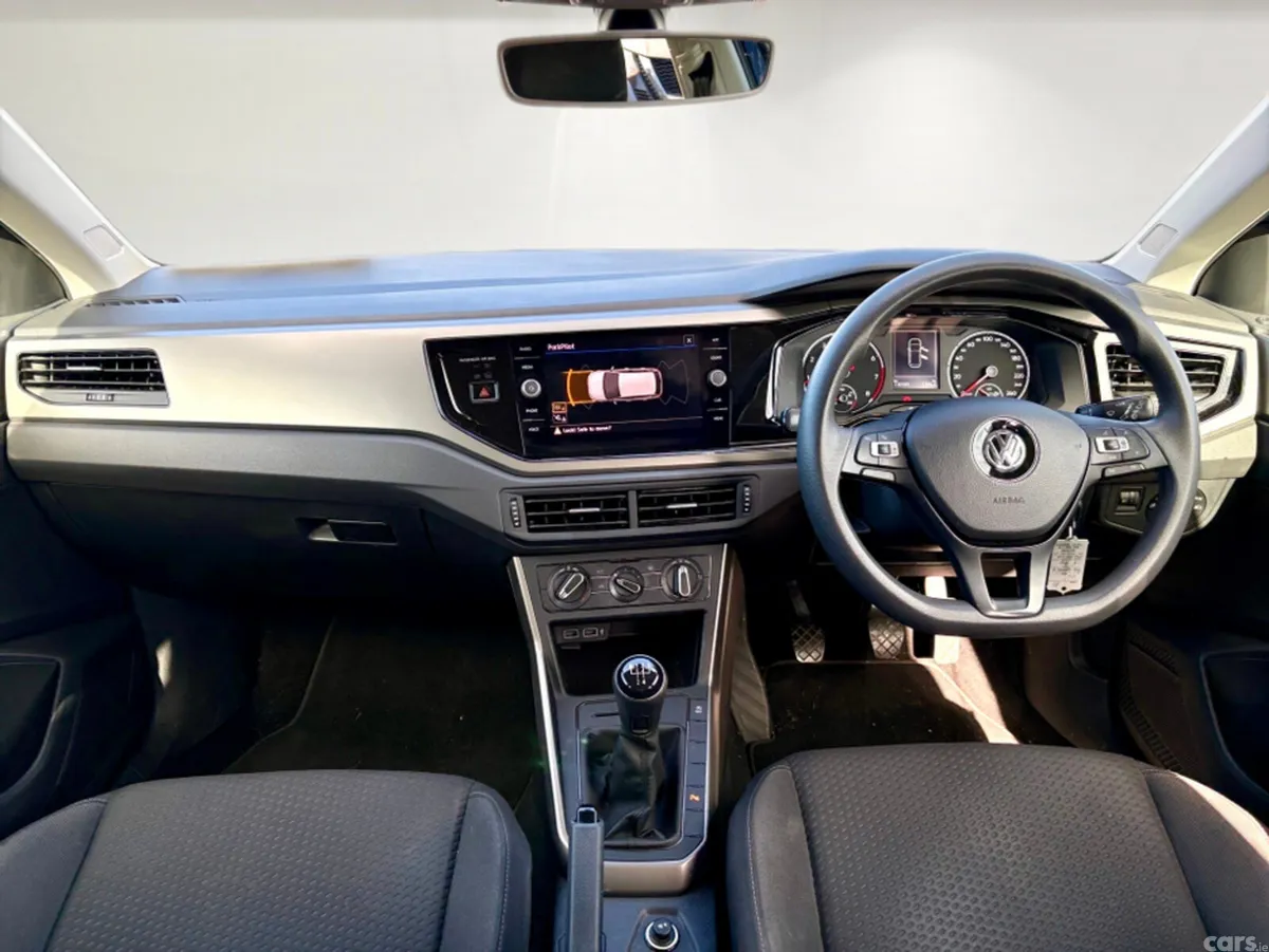 Volkswagen Polo Hatchback, Petrol, 2018, Blue
