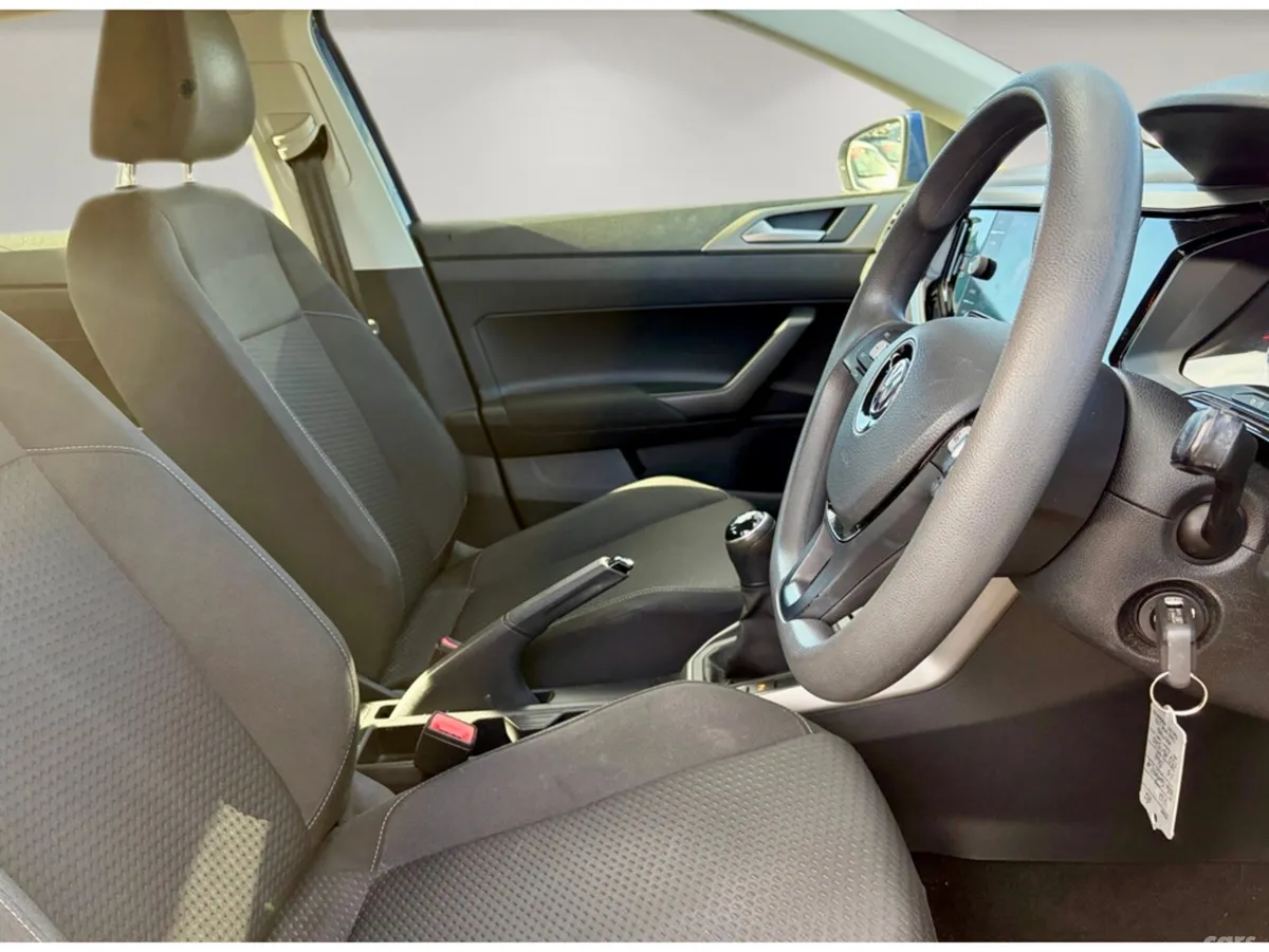Volkswagen Polo Hatchback, Petrol, 2018, Blue