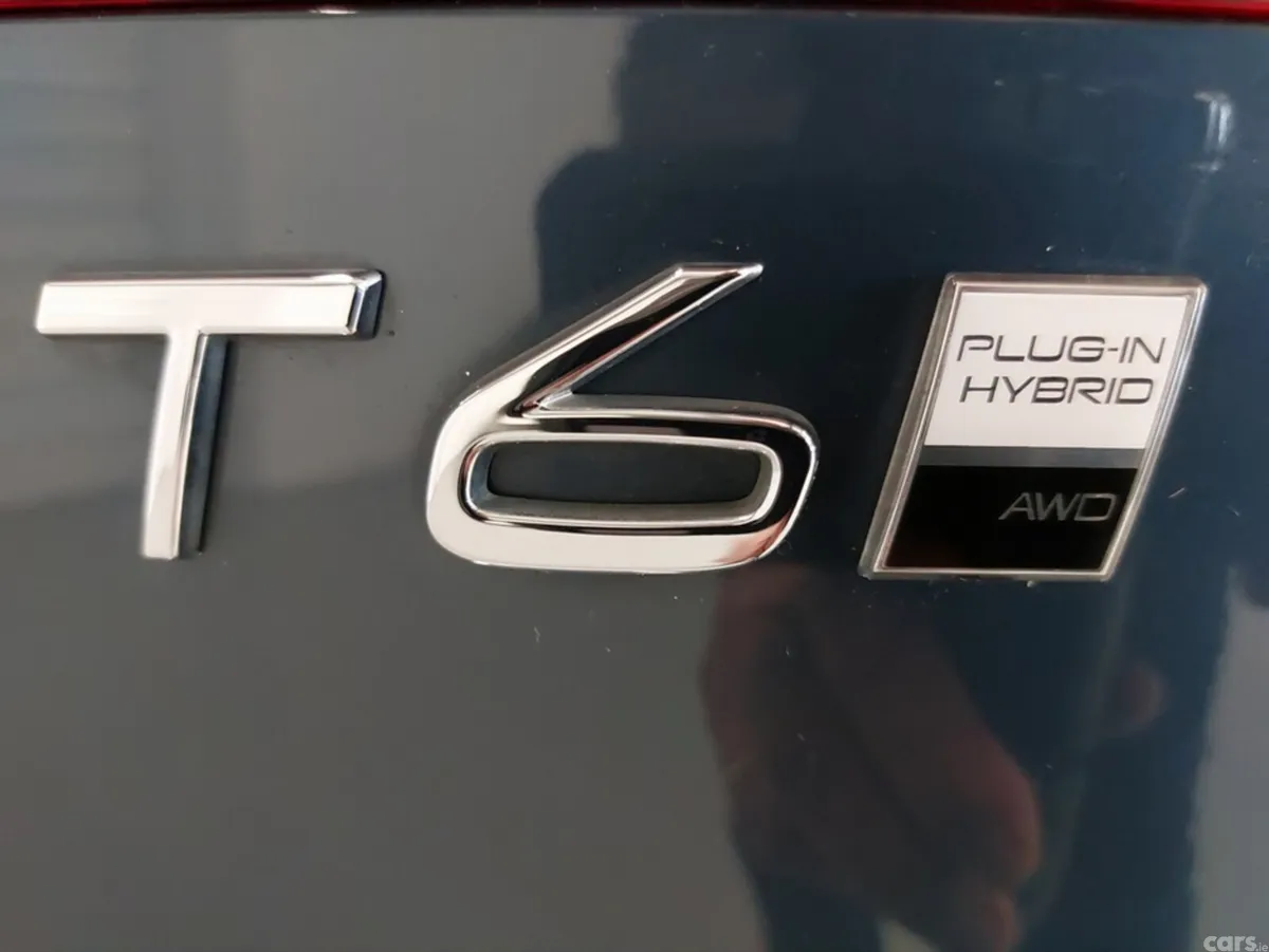 Volvo XC60 SUV, Petrol Plug-in Hybrid, 2025, Blue