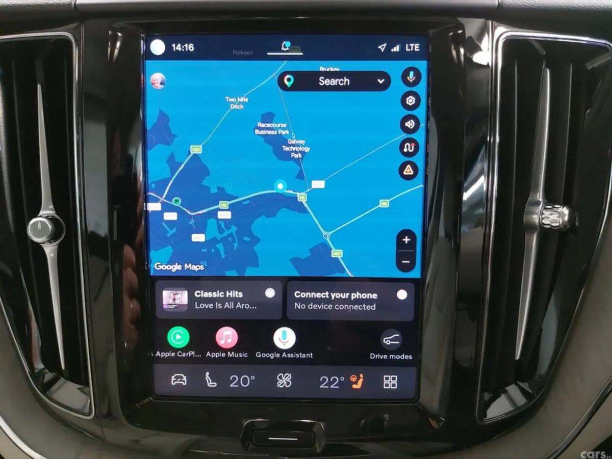 Volvo XC60 SUV, Petrol Plug-in Hybrid, 2025, Blue
