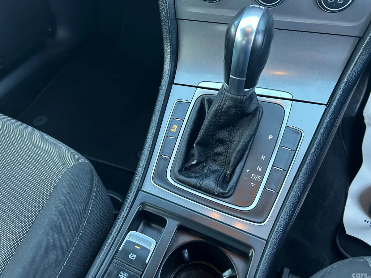 Volkswagen Golf Hatchback, Petrol, 2014, Silver