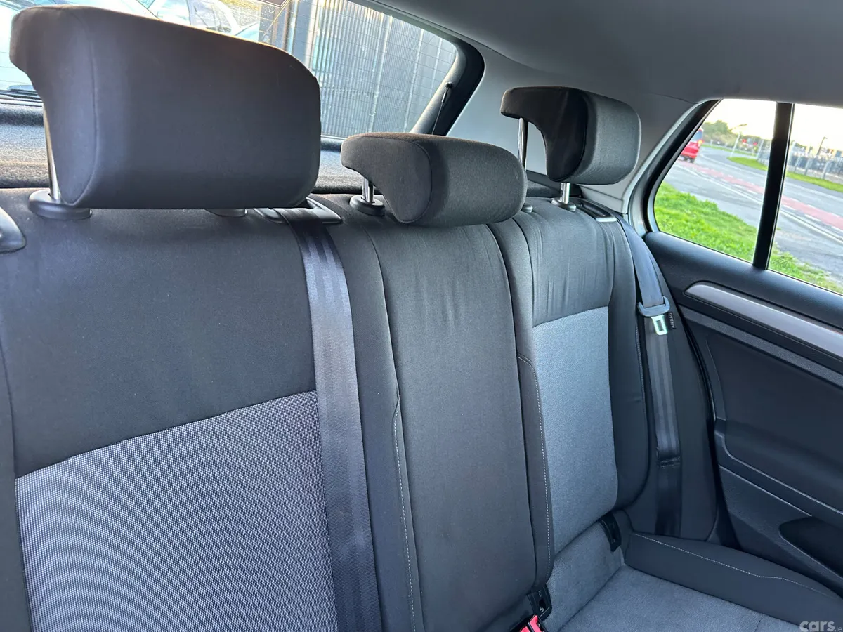 Volkswagen Golf Hatchback, Petrol, 2014, Silver