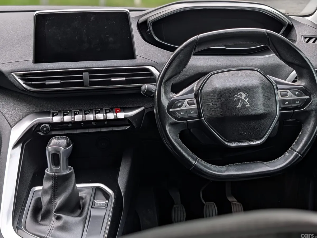 Peugeot 3008 MPV, Diesel, 2018, Black