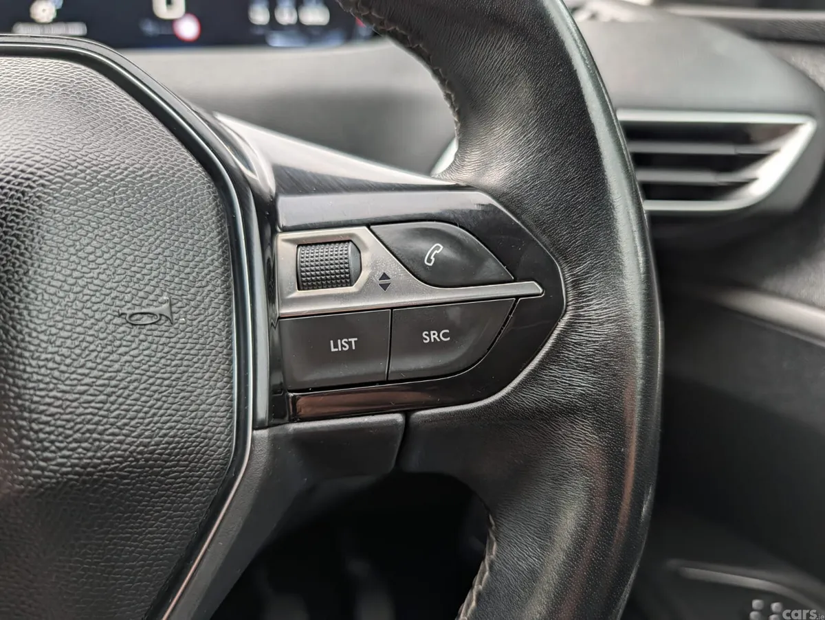 Peugeot 3008 MPV, Diesel, 2018, Black
