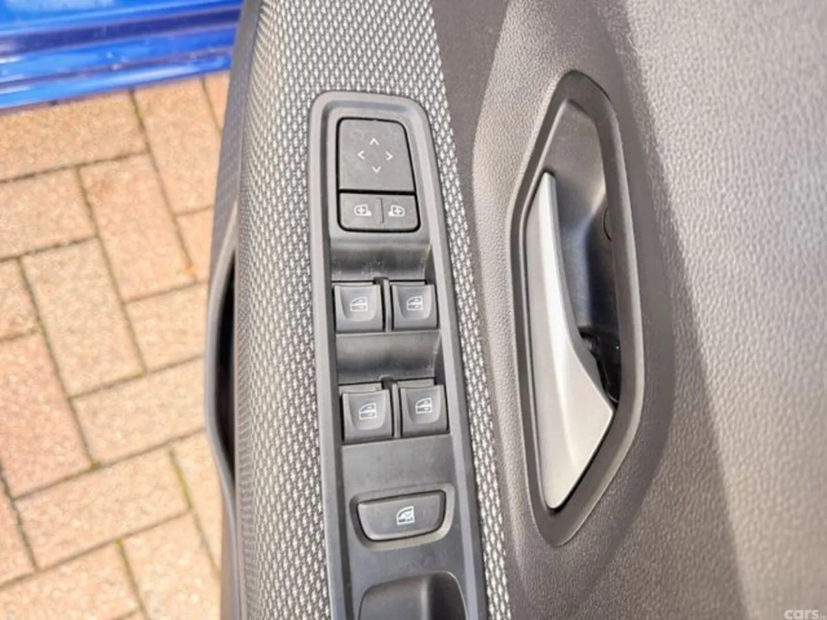 Dacia Sandero Hatchback, Petrol, 2024, Blue