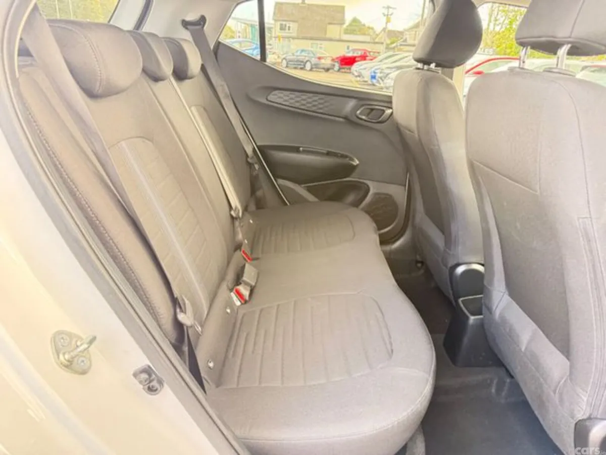 Hyundai i10 Hatchback, Petrol, 2025, White