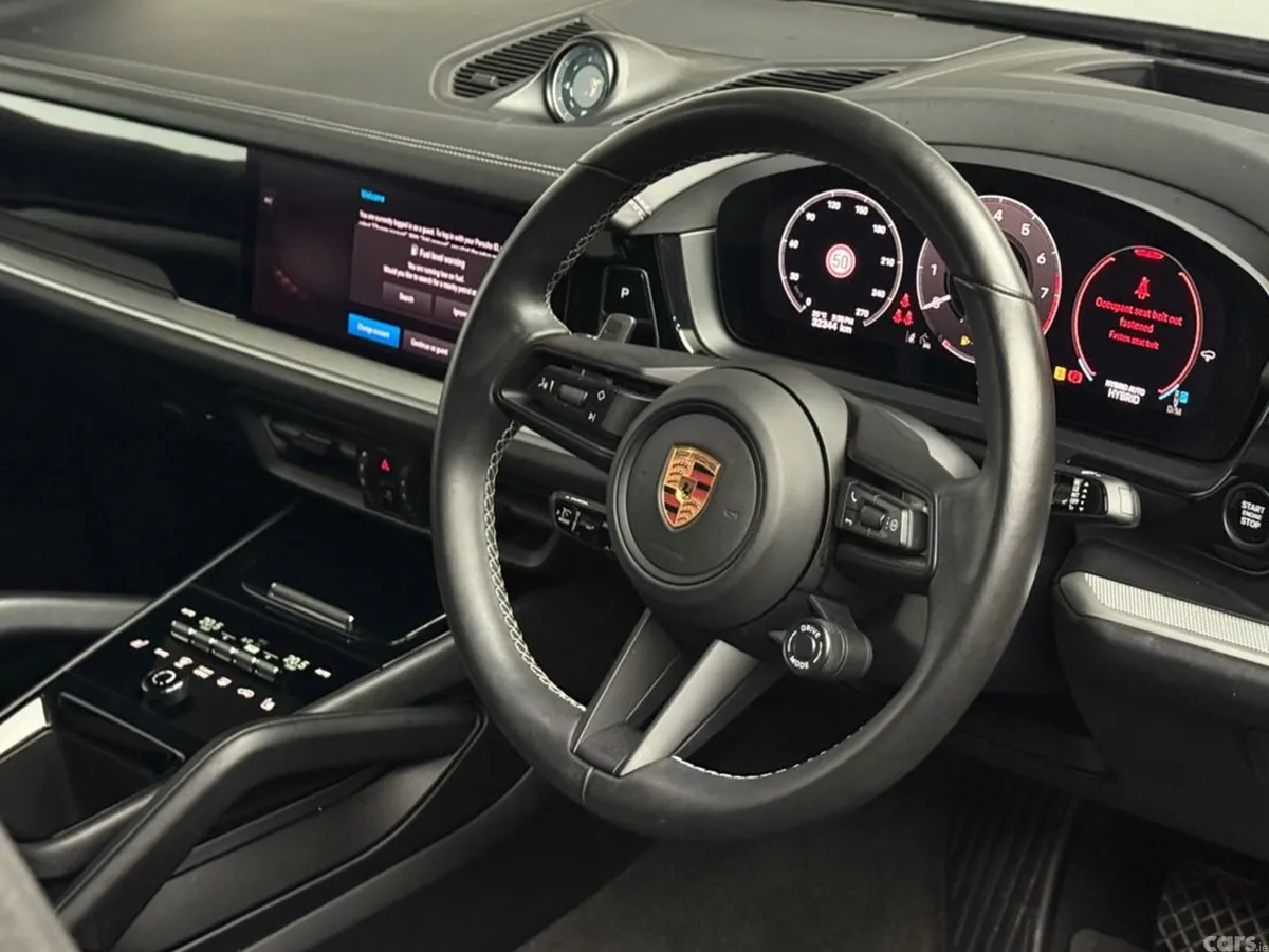 Porsche Cayenne Coupe, Petrol Plug-in Hybrid, 2025, Grey
