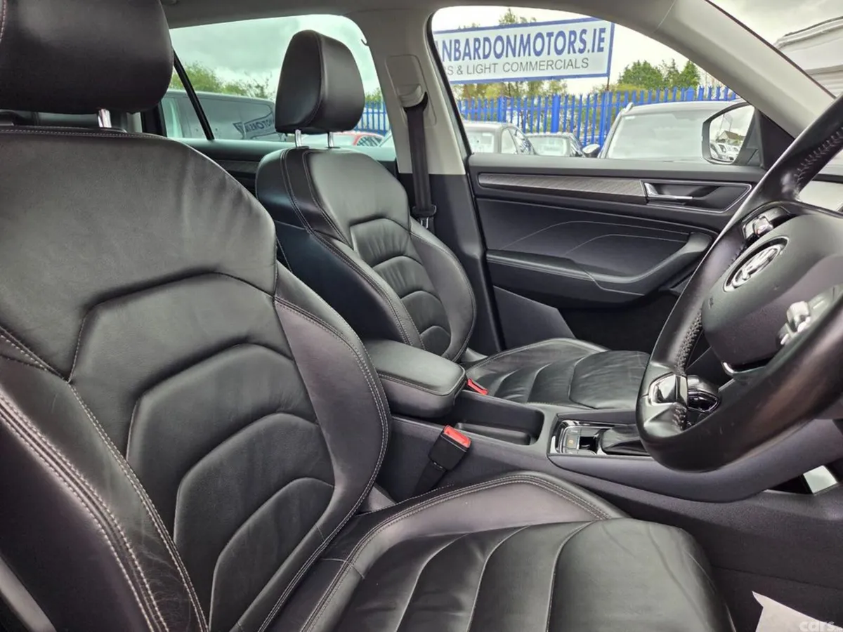 Skoda Kodiaq Estate, Diesel, 2022, Grey