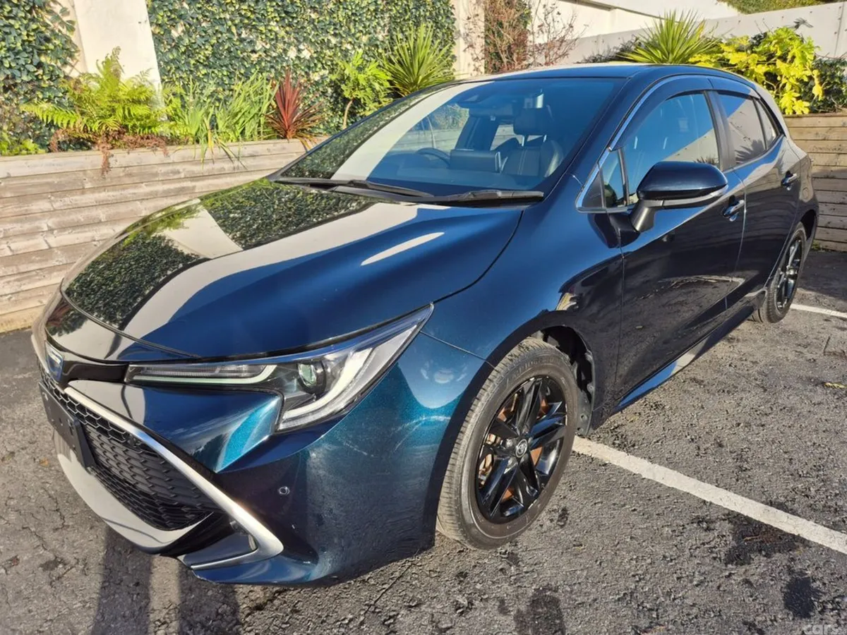 Toyota Corolla Hatchback, Petrol Hybrid, 2021, Blue