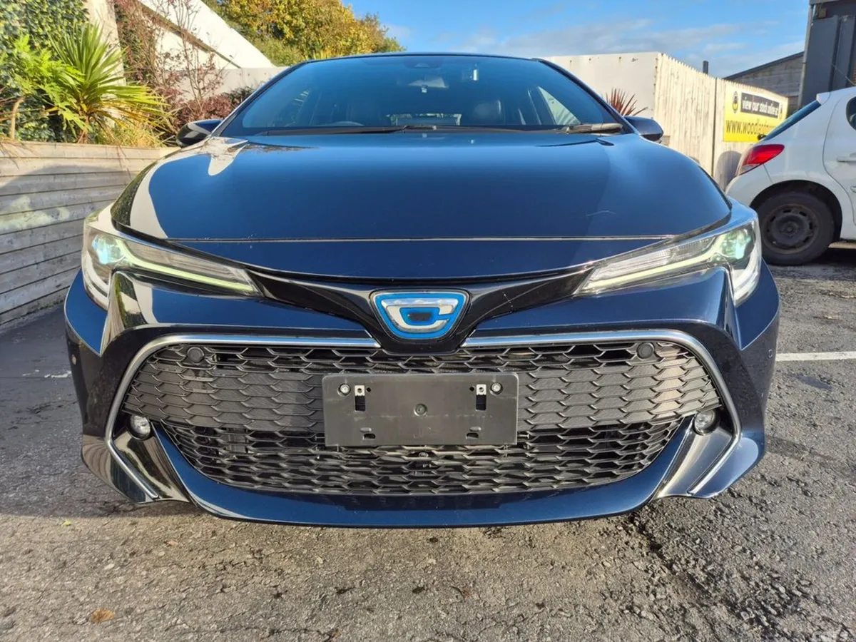 Toyota Corolla Hatchback, Petrol Hybrid, 2021, Blue