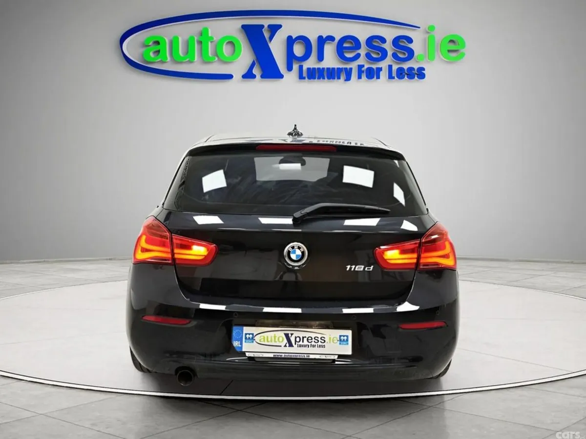 BMW 1-Series Hatchback, Diesel, 2017, Black
