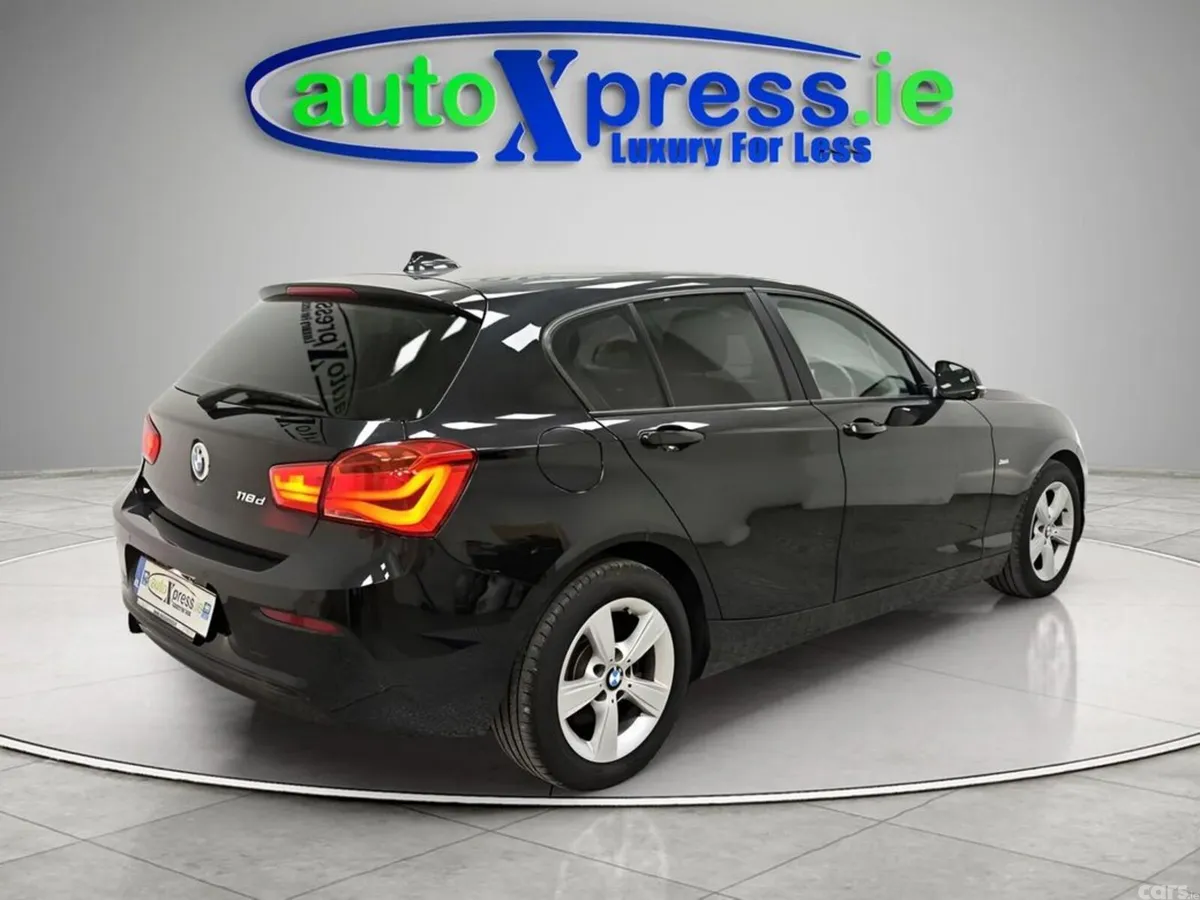 BMW 1-Series Hatchback, Diesel, 2017, Black