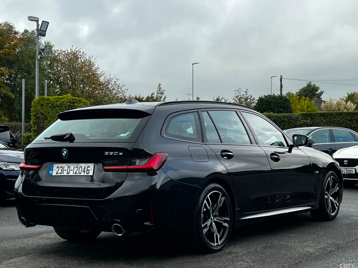 BMW 3-Series Estate, Petrol Plug-in Hybrid, 2023, Black