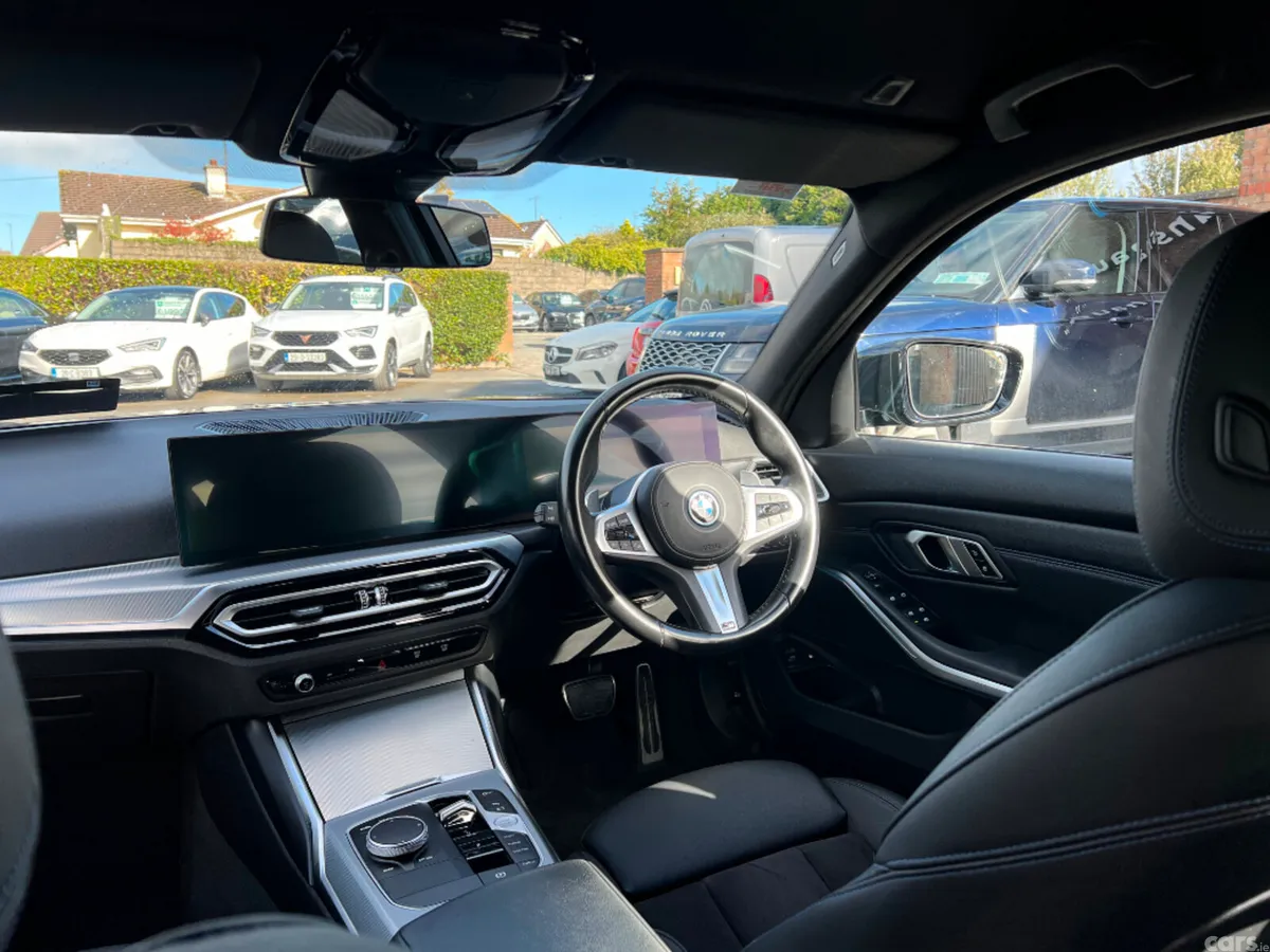 BMW 3-Series Estate, Petrol Plug-in Hybrid, 2023, Black