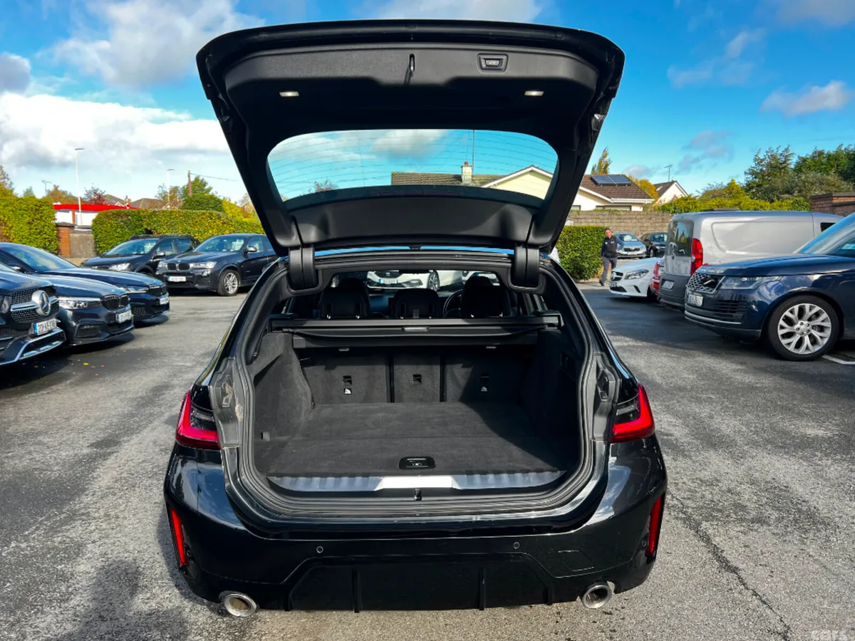 BMW 3-Series Estate, Petrol Plug-in Hybrid, 2023, Black