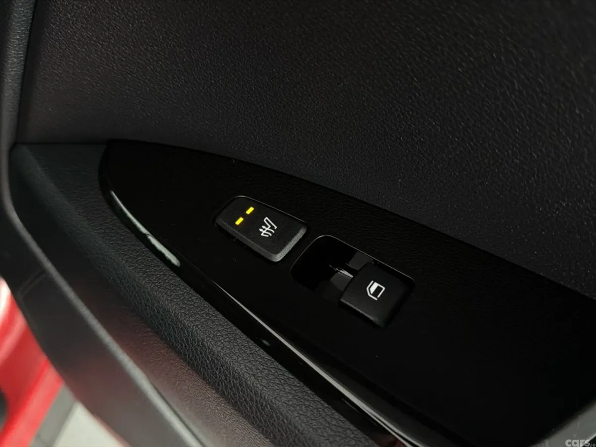 Kia Sportage SUV, Diesel Hybrid, 2023, Red