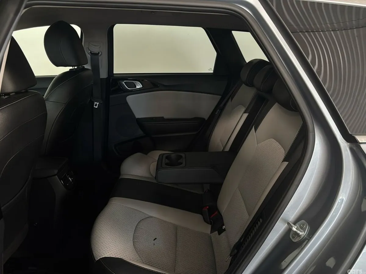 Kia Ceed Estate, Petrol Plug-in Hybrid, 2021, Grey