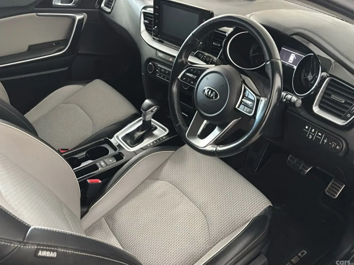Kia Ceed Estate, Petrol Plug-in Hybrid, 2021, Grey