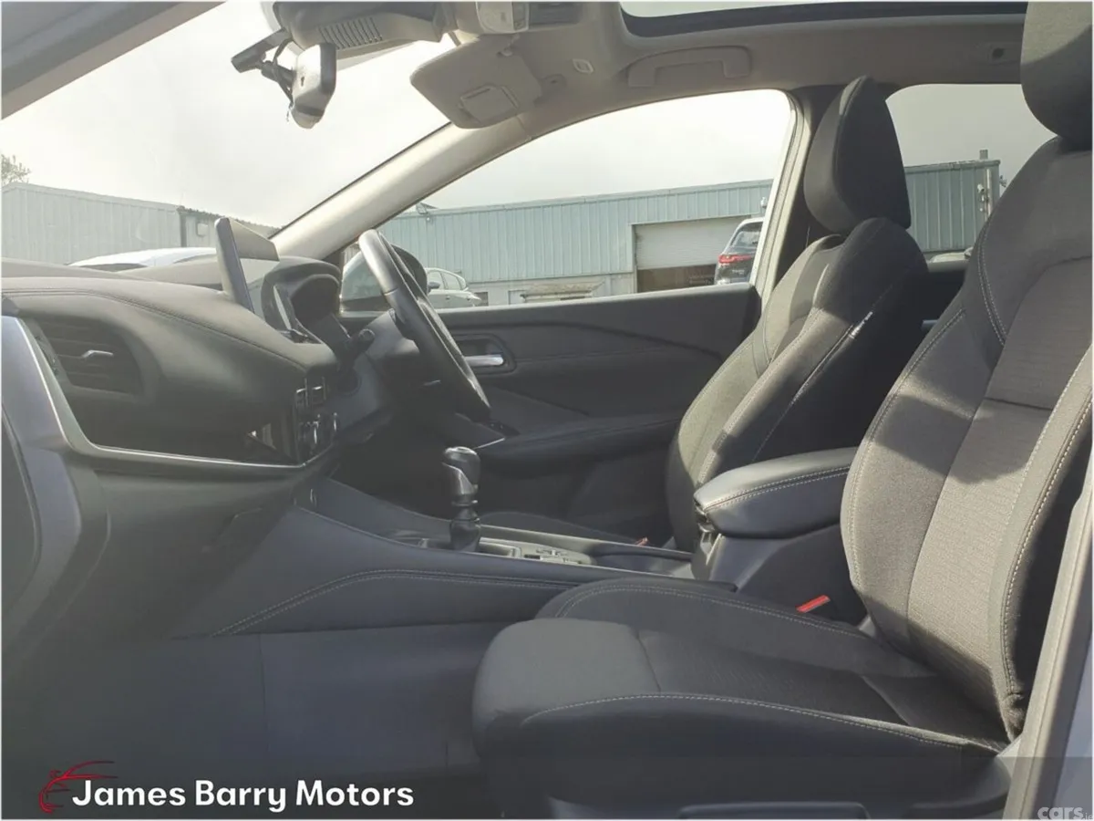 Nissan Qashqai MPV, Petrol, 2024, Grey