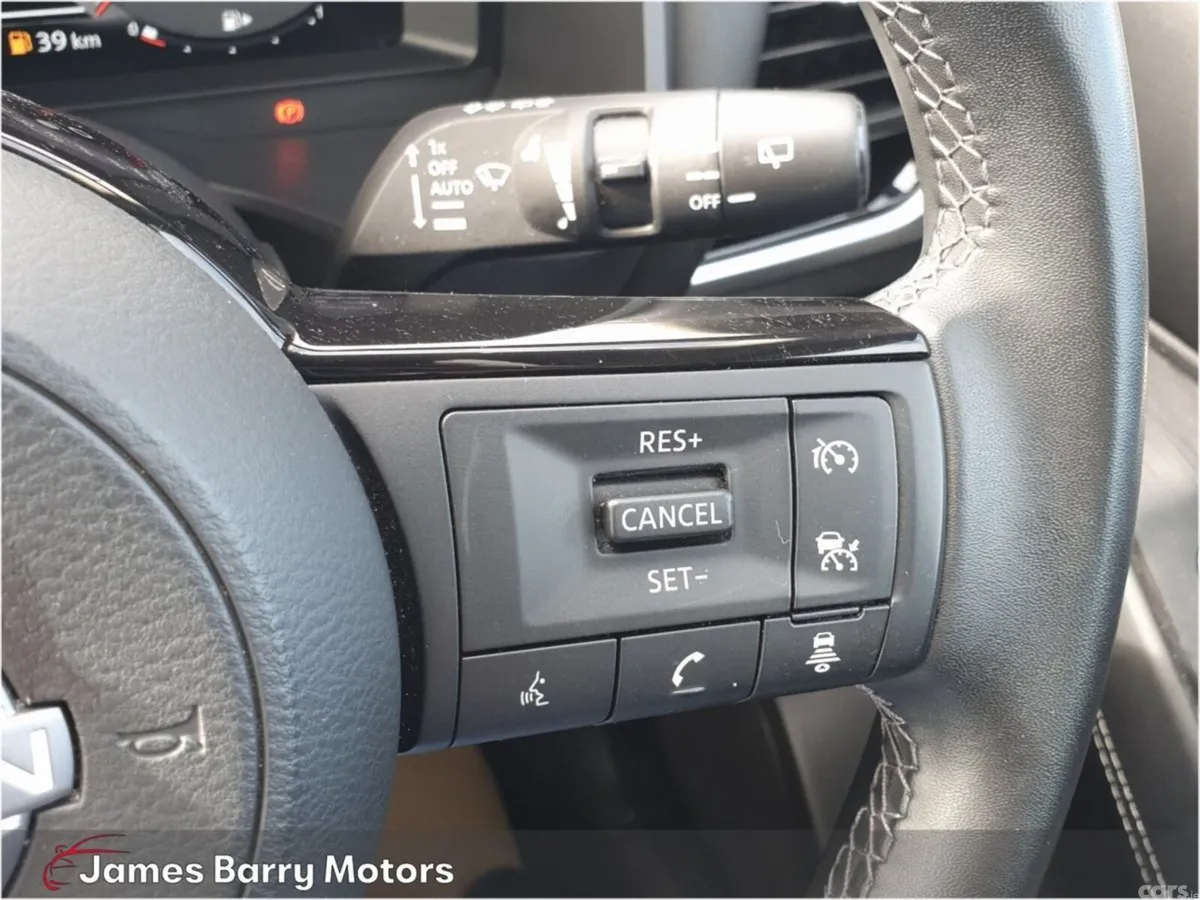 Nissan Qashqai MPV, Petrol, 2024, Grey