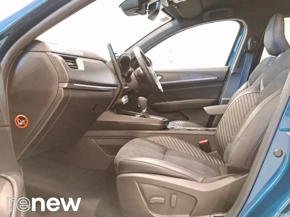 Renault Arkana Hatchback, Petrol, 2025, Blue