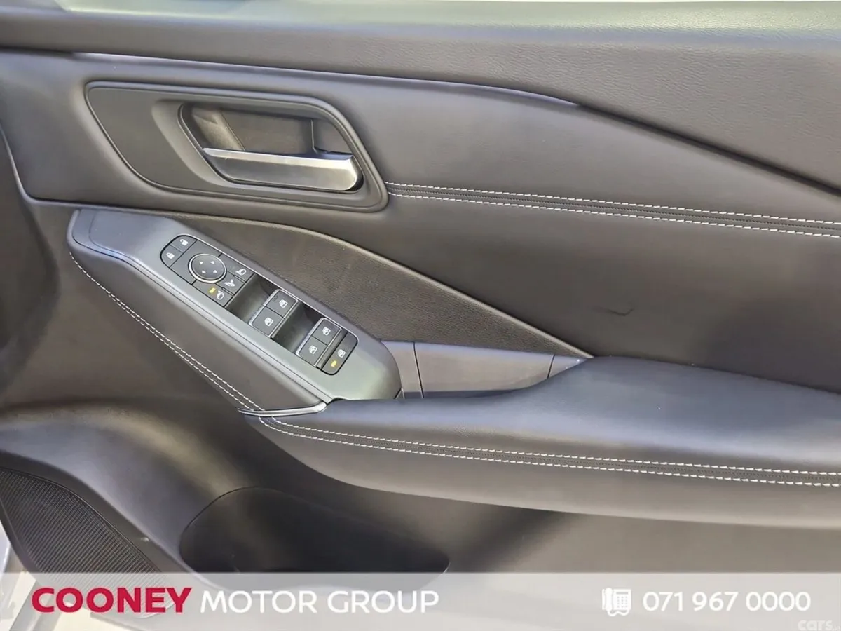 Nissan Qashqai SUV, Petrol, 2027, Silver
