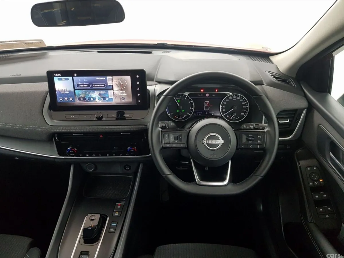 Nissan Qashqai MPV, Petrol Hybrid, 2026, Red