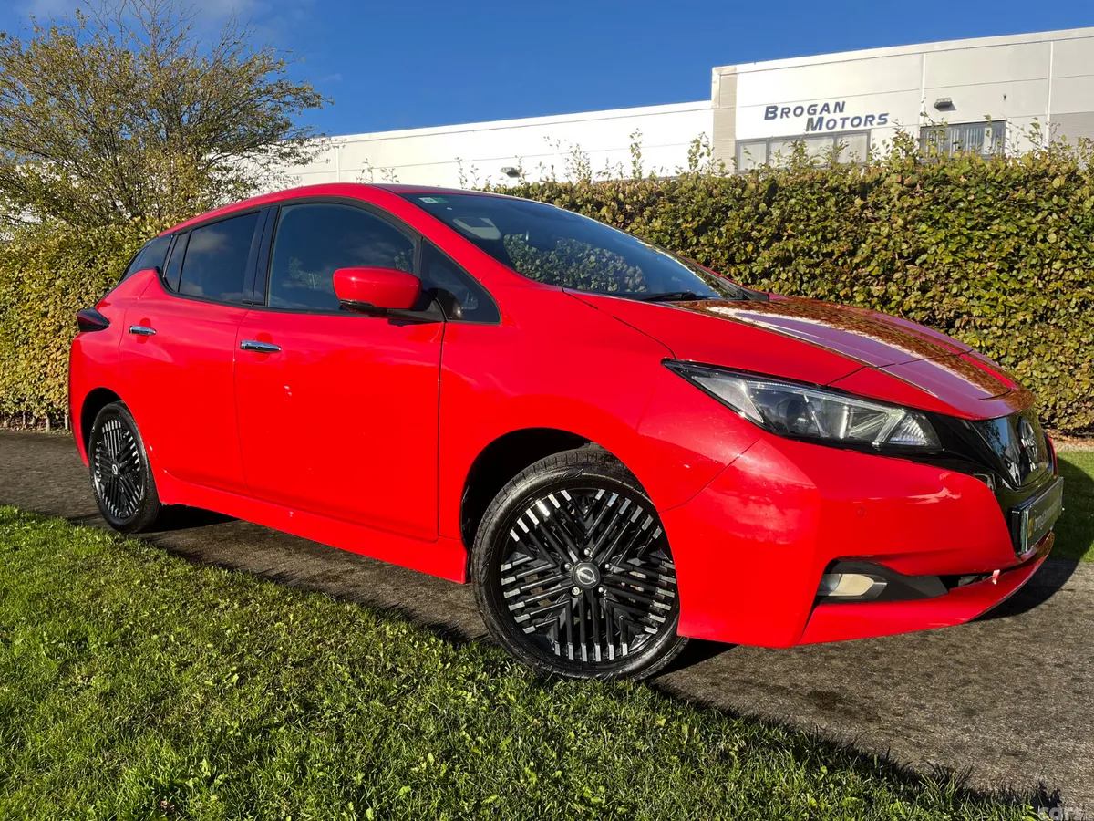 Nissan Leaf Hatchback, Electric, 2022, Red