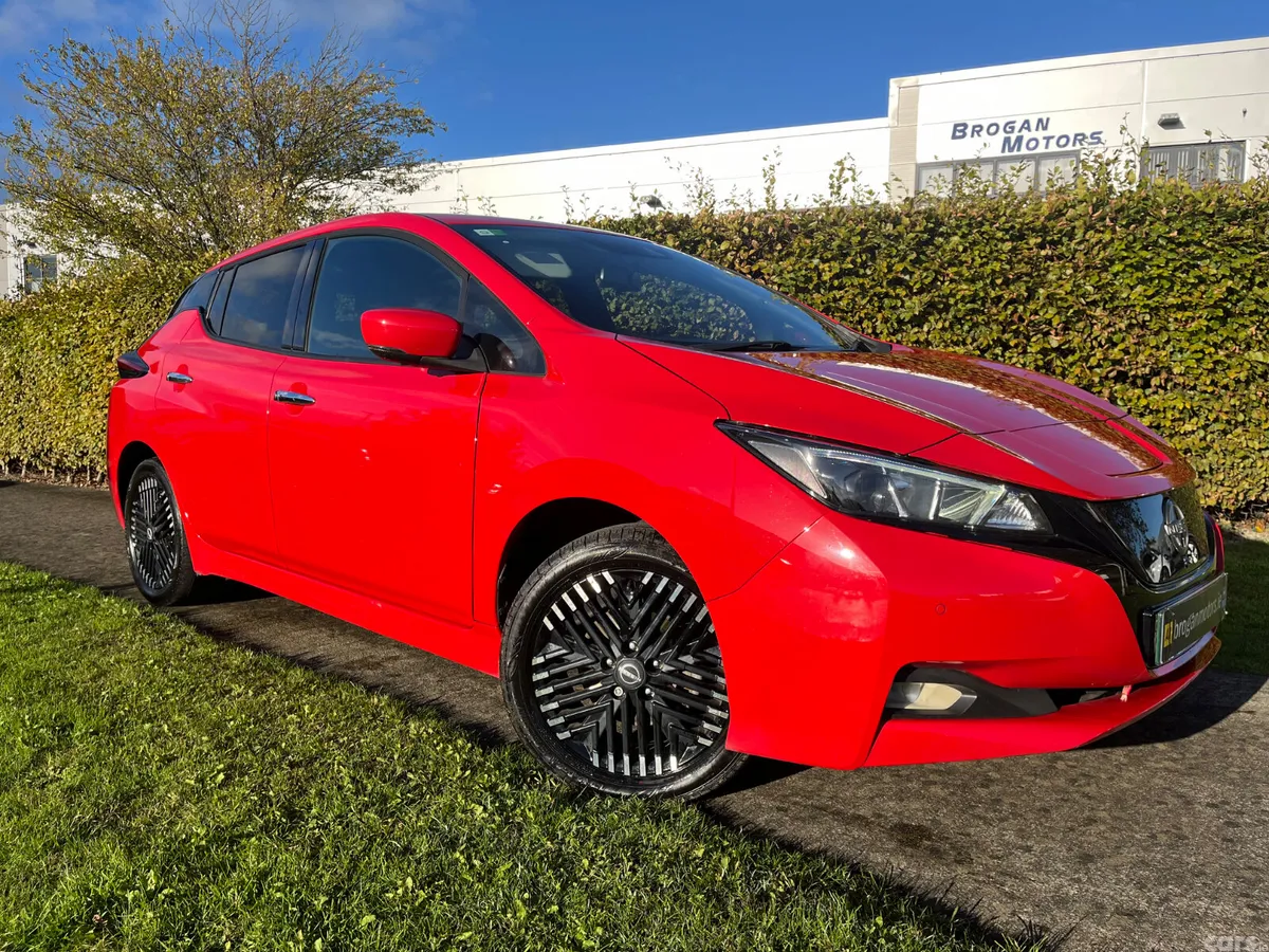 Nissan Leaf Hatchback, Electric, 2022, Red