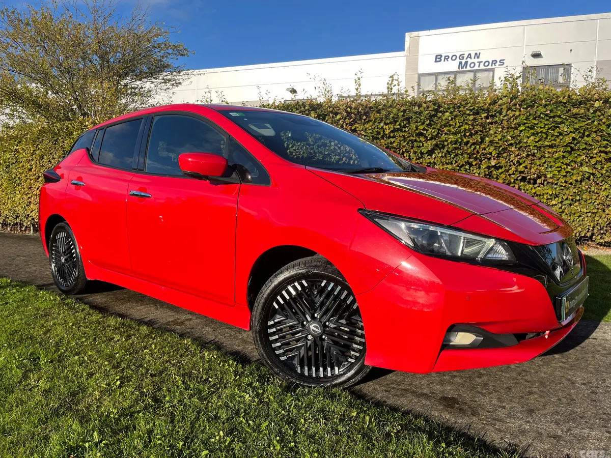 Nissan Leaf Hatchback, Electric, 2022, Red