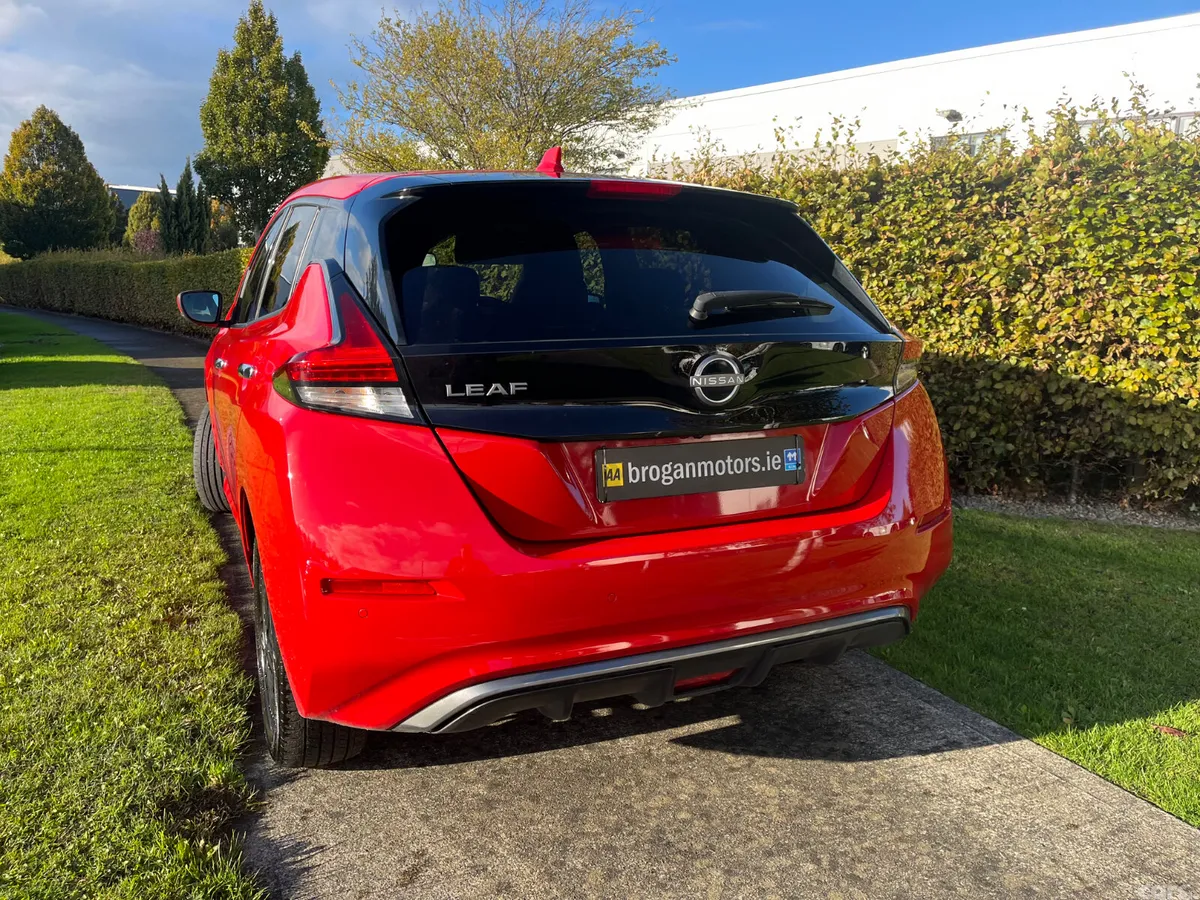 Nissan Leaf Hatchback, Electric, 2022, Red