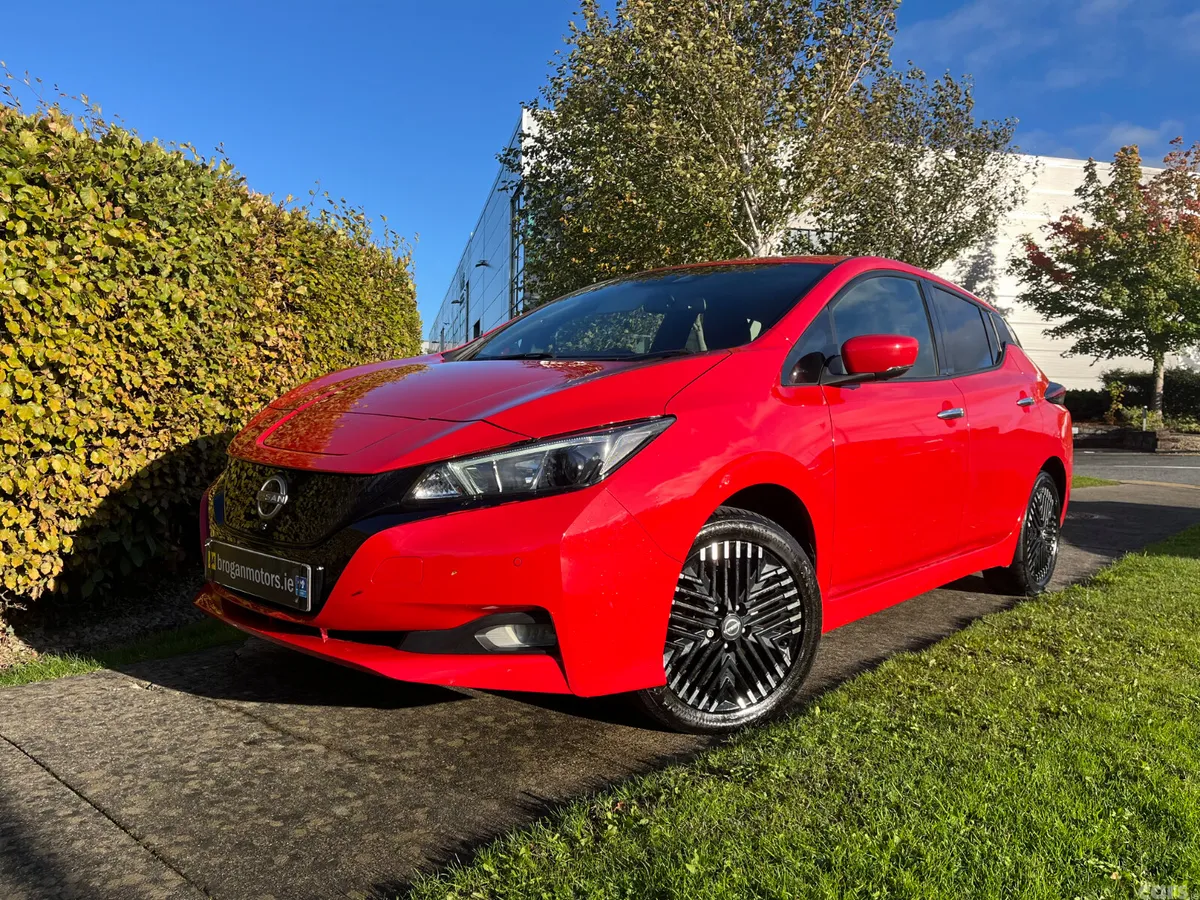 Nissan Leaf Hatchback, Electric, 2022, Red