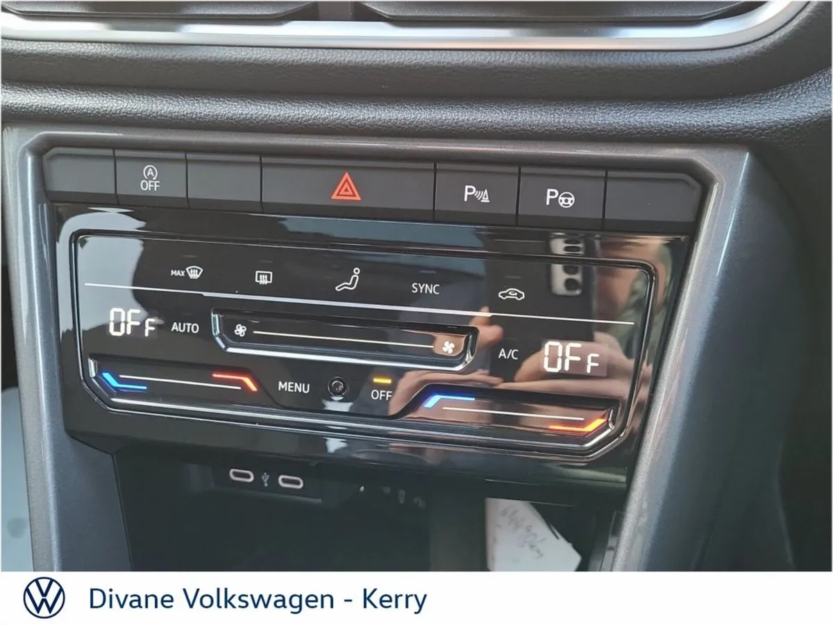 Volkswagen T-Roc SUV, Petrol, 2022, Blue