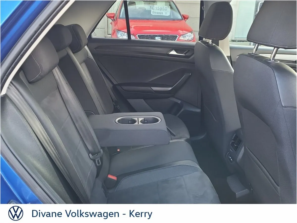 Volkswagen T-Roc SUV, Petrol, 2022, Blue