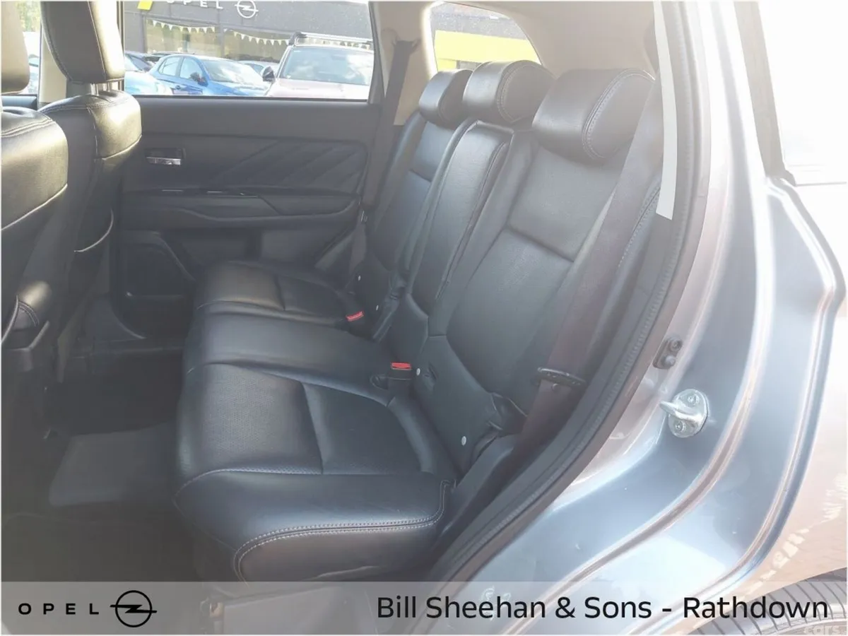 Mitsubishi Outlander SUV, Petrol Plug-in Hybrid, 2017, Grey